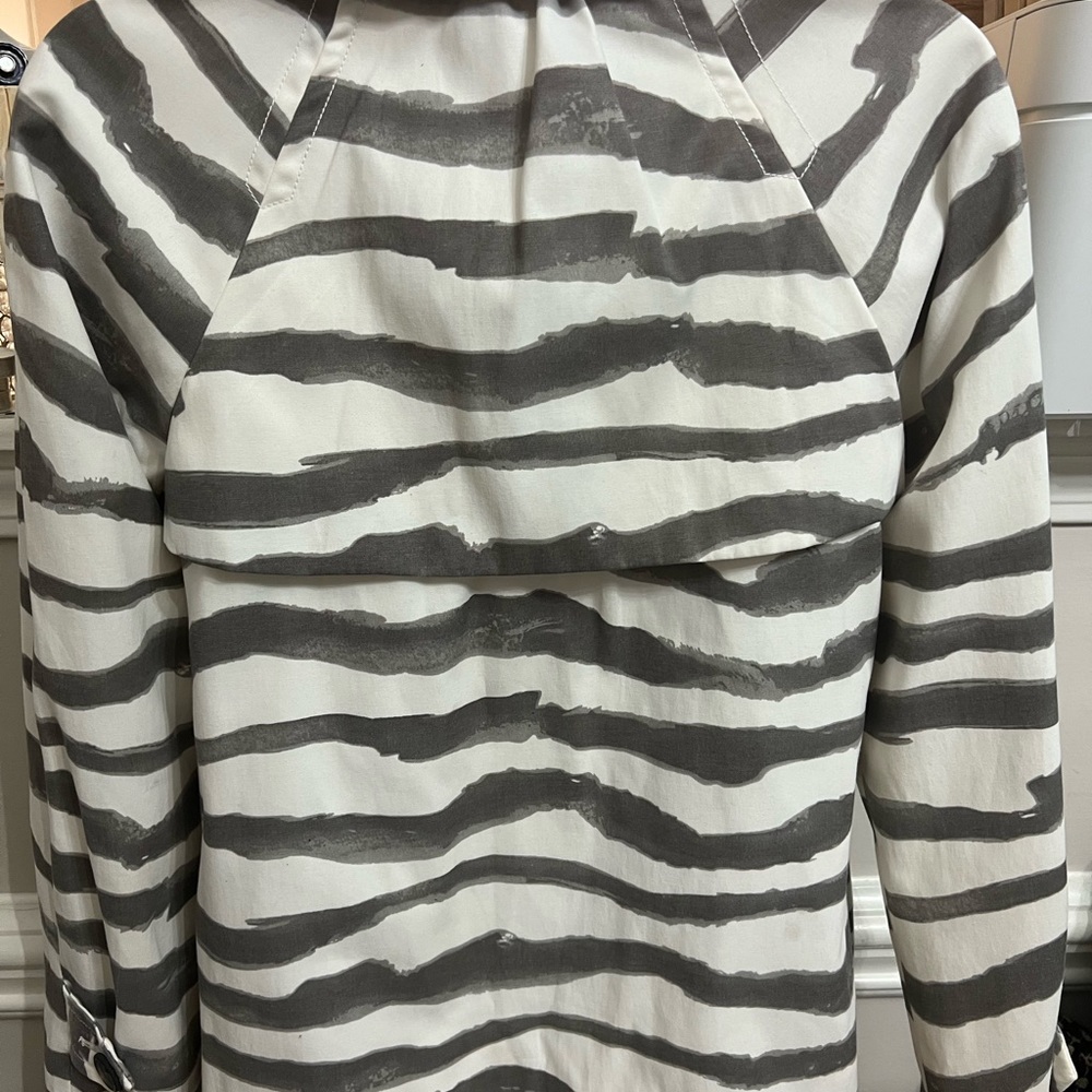 J.Crew Zebra Print Jacket Size 0 - image 2